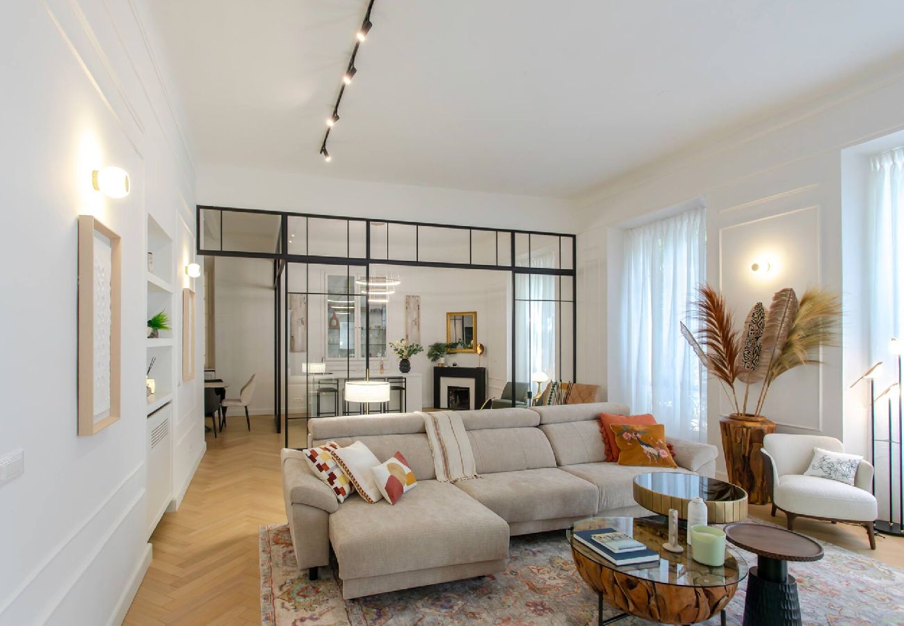 Apartment in Nice - BM11 Victor Hugo