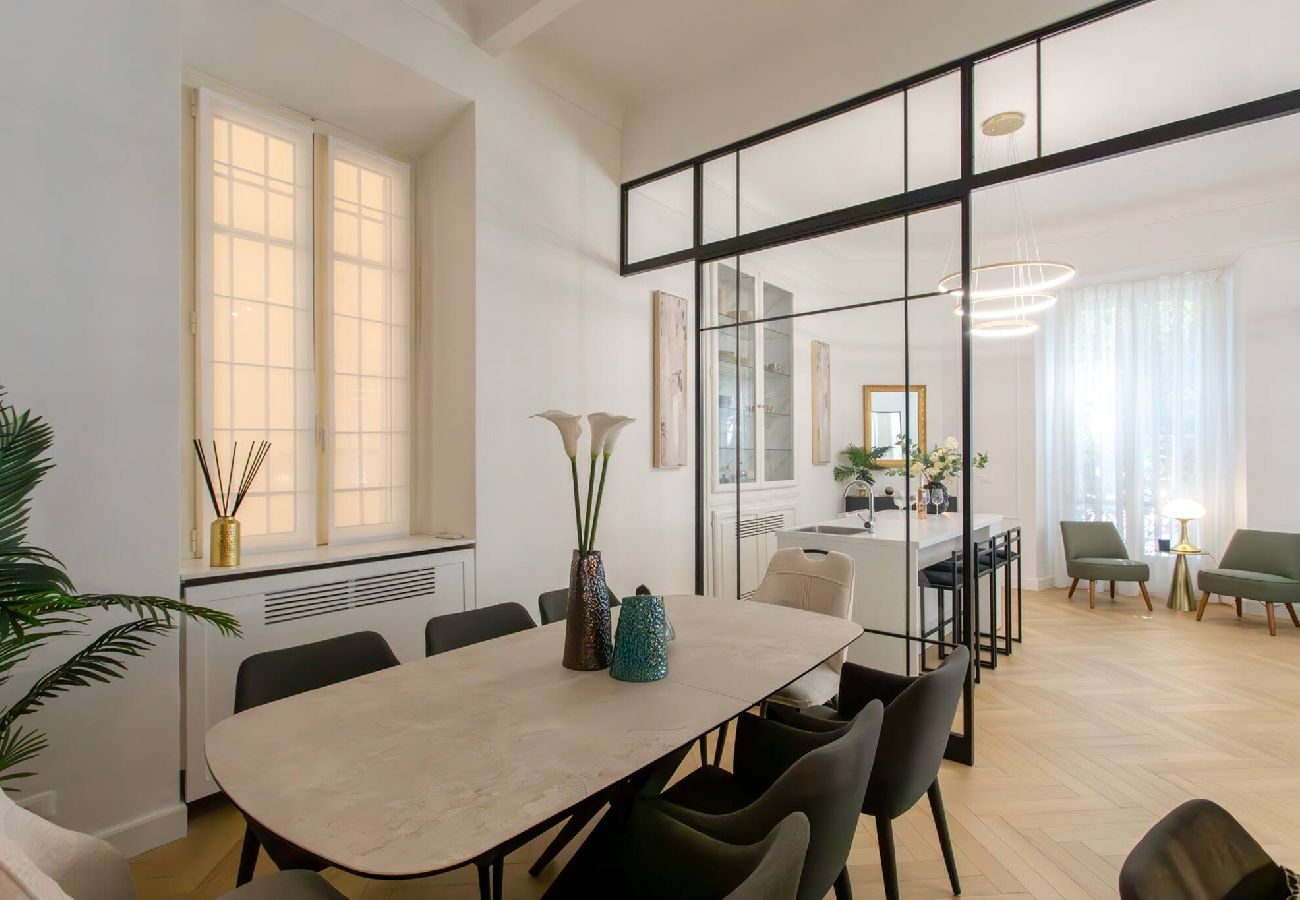 Apartment in Nice - BM11 Victor Hugo