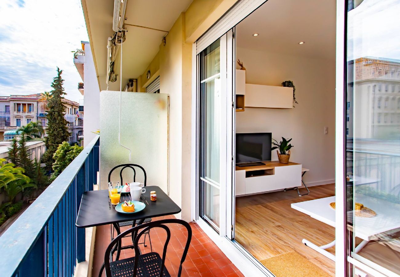 Apartment in Nice - #26 Studio Palais Flora