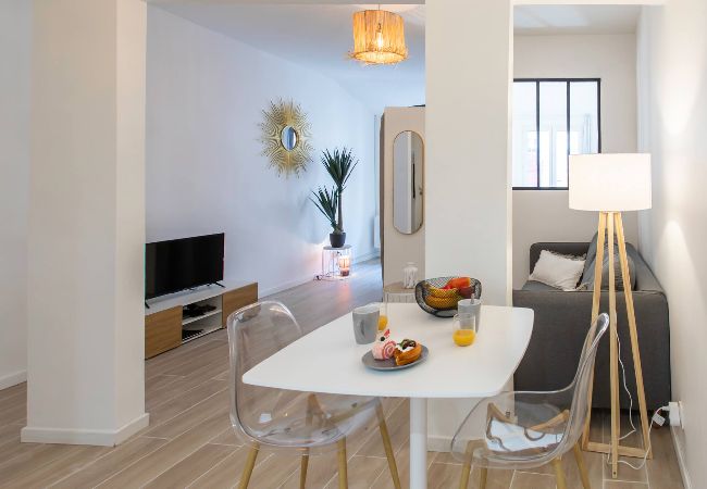 Apartment in Nice - #16 F1 Saleya