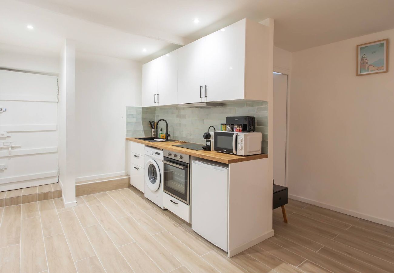 Apartment in Nice - #16 F1 Saleya