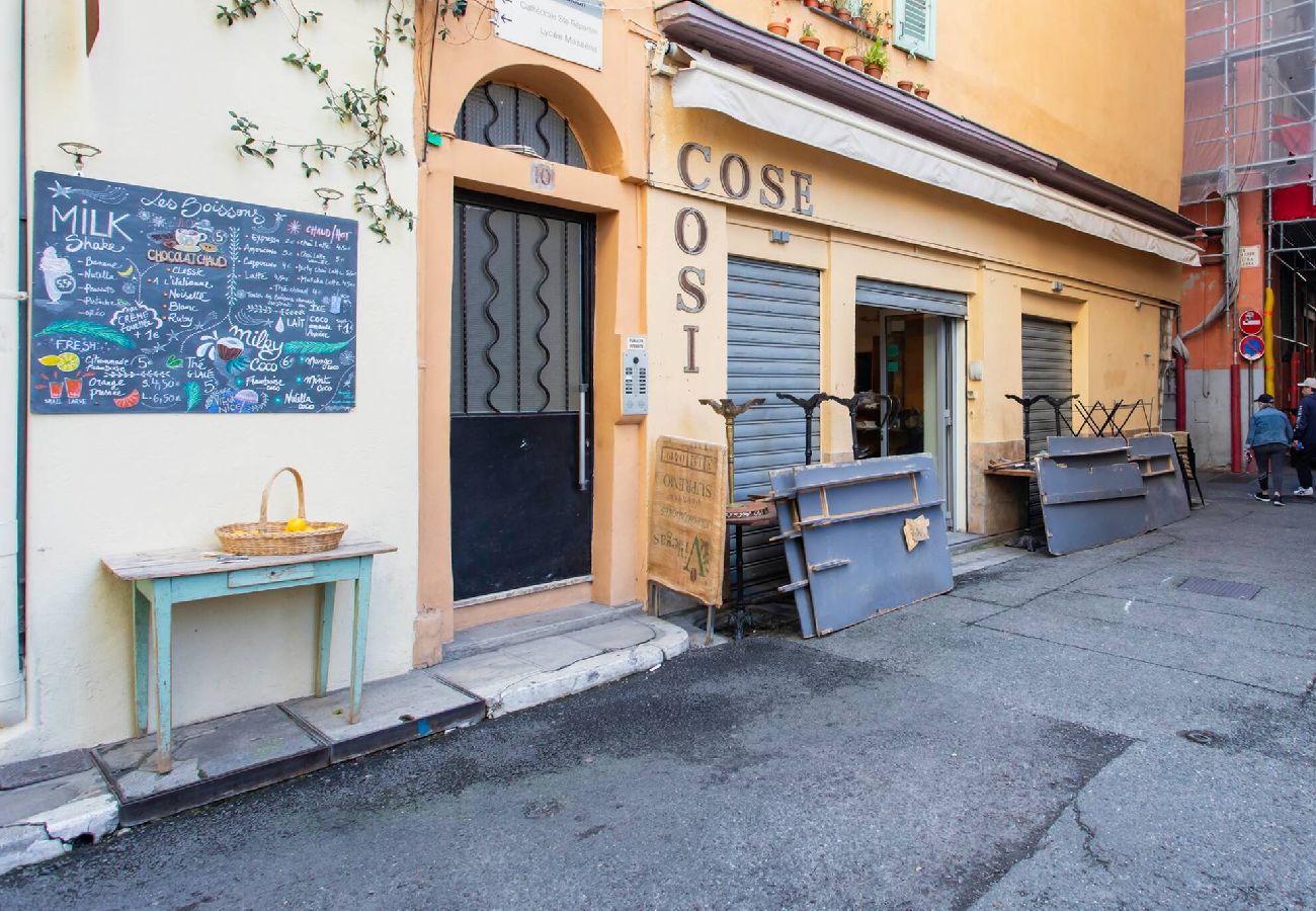 Apartment in Nice - #16 F1 Saleya