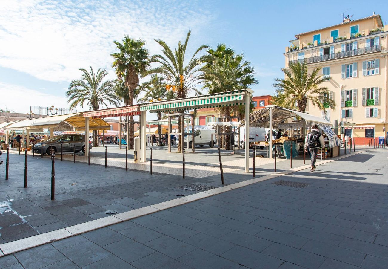Apartment in Nice - #16 F1 Saleya