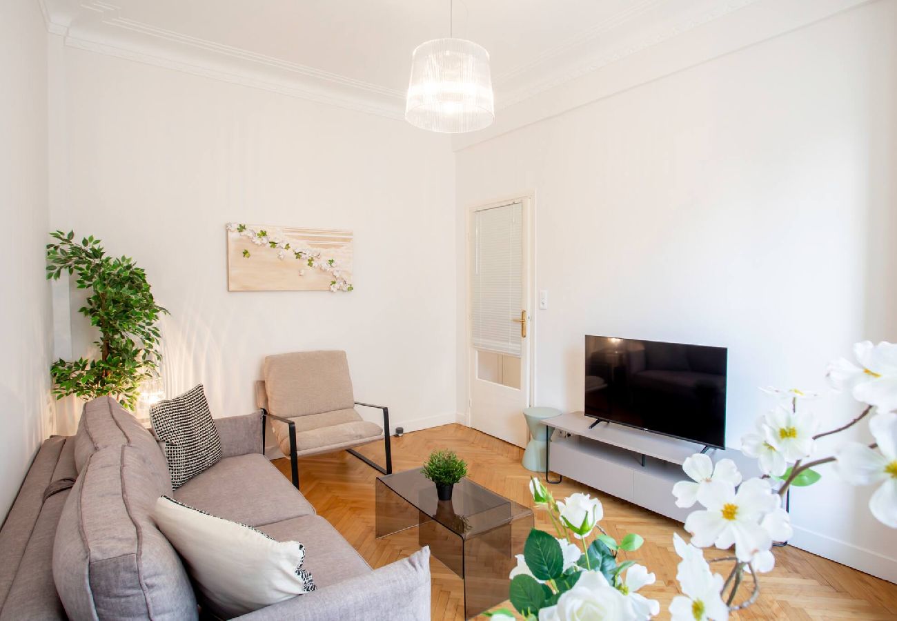 Apartment in Nice - L1 Berlioz