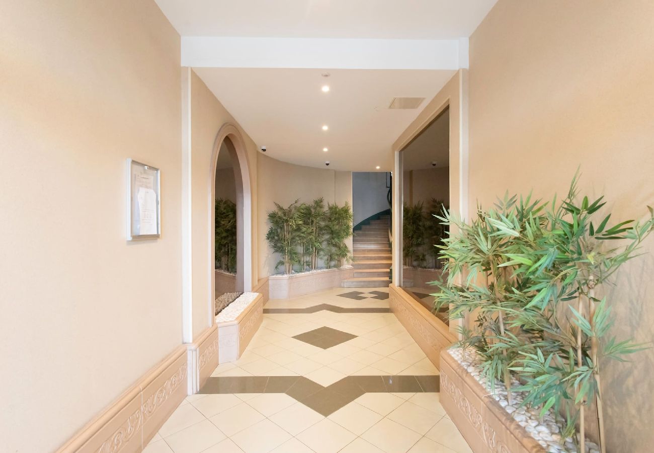 Residence in Antibes - A16 Palais Juan