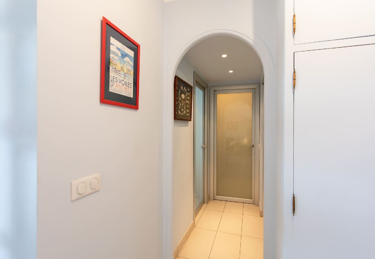 Apartment in Antibes - A2 Gryner