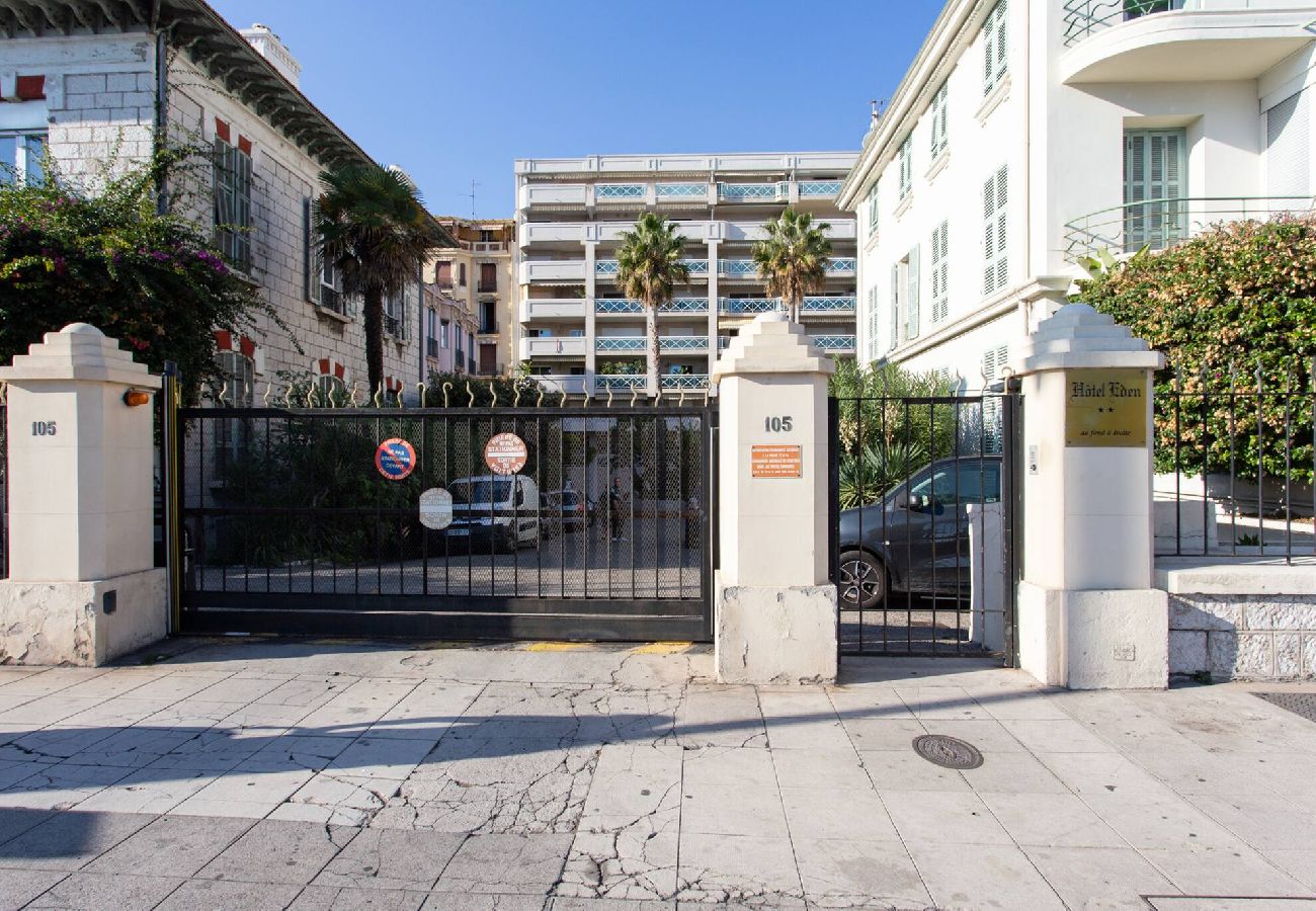 Apartment in Nice - #8 Suite Promenade Face Mer