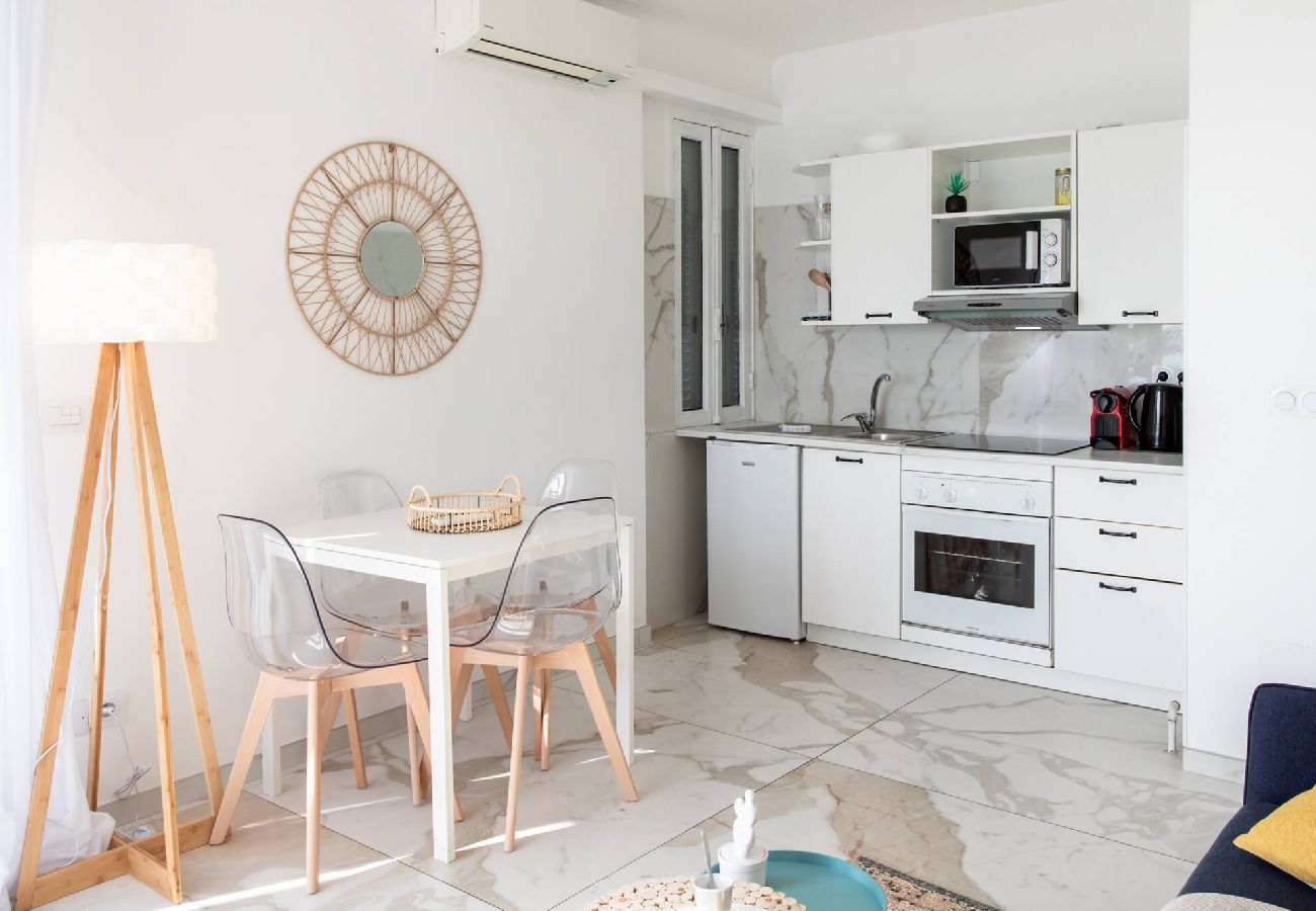 Apartment in Nice - #23 Henri IV - Pa...