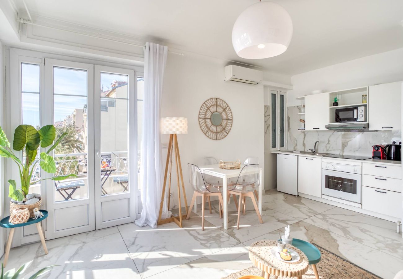 Apartment in Nice - #23 Henri IV - Pa...