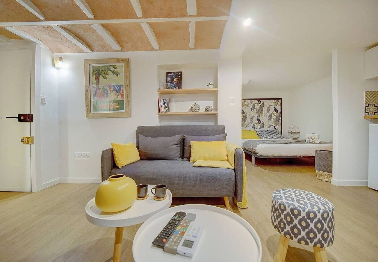 Studio in Nice - #31 Comfy place i...