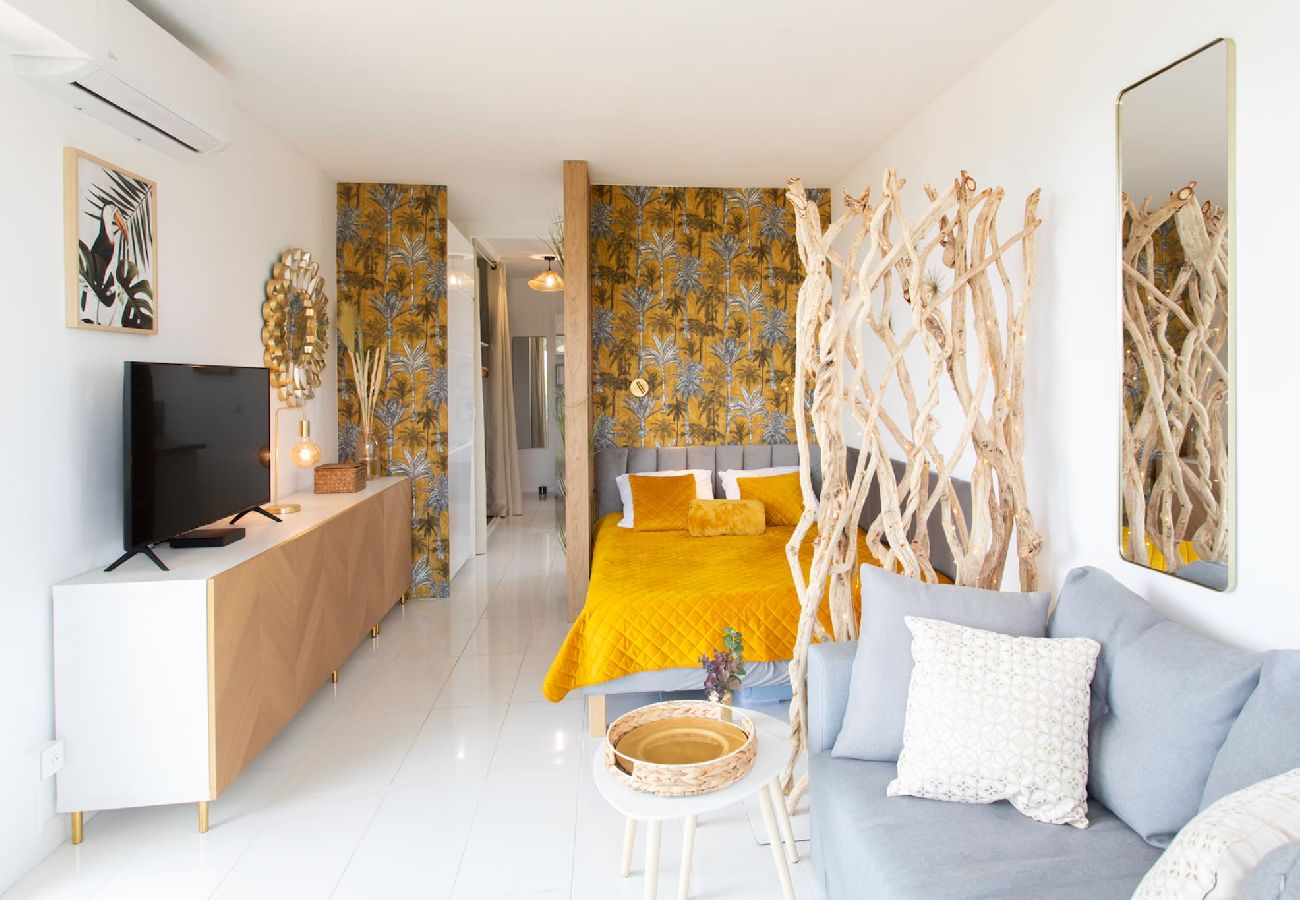 Residence in Cannes - C3 Sebrek