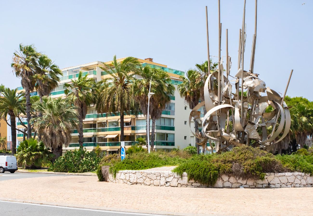 Residence in Cannes - C3 Sebrek