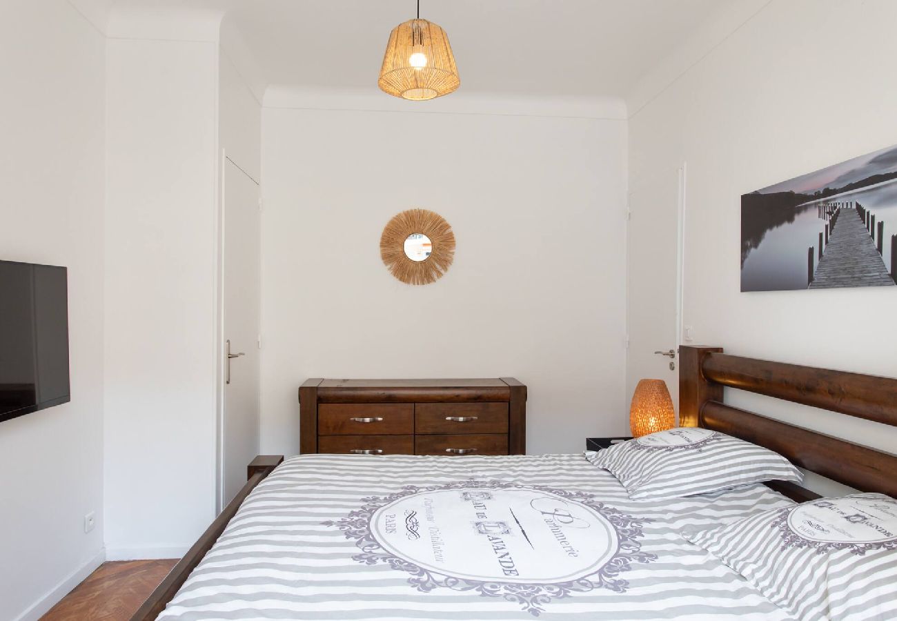 Apartment in Nice - L39 Lorthiois