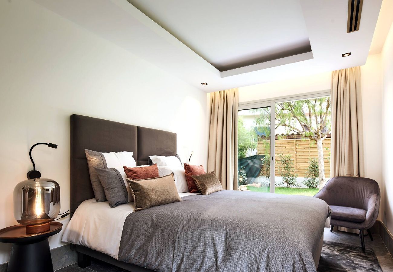 Villa in Antibes - A11 Villa VanCleef