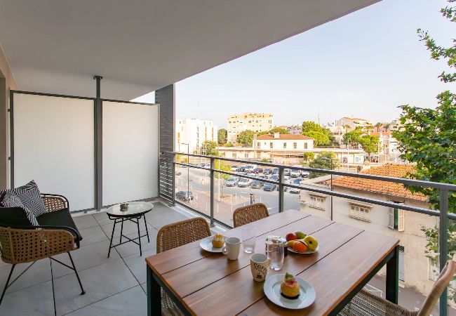 Apartment in Antibes - A12 Baz