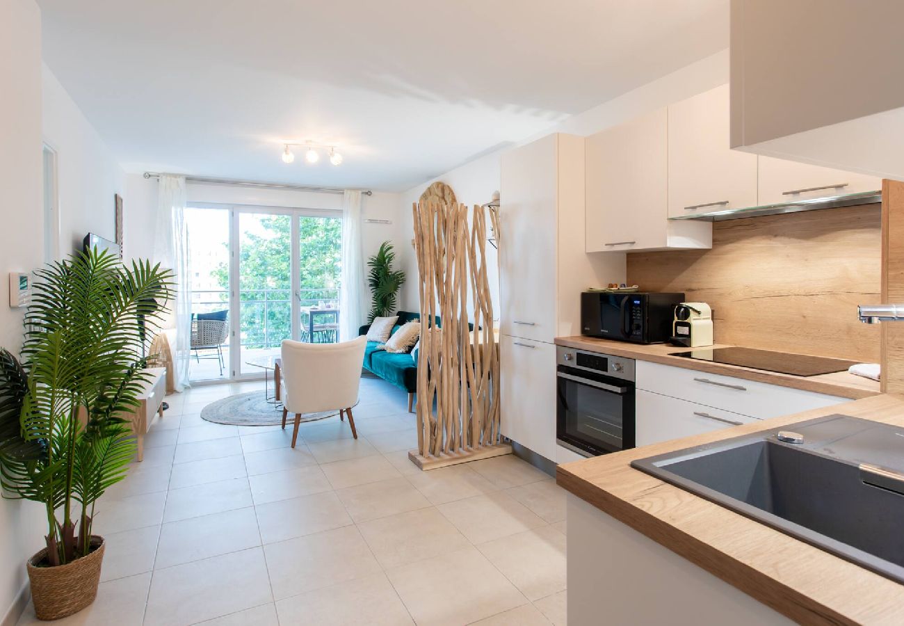 Apartment in Antibes - A12 Baz