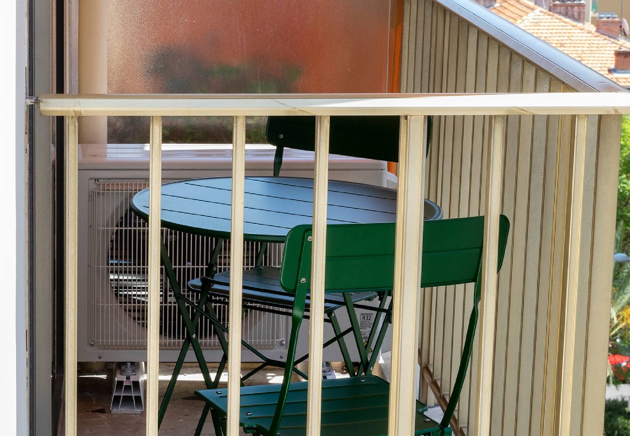 Apartment in Nice - L2 AMEDEO