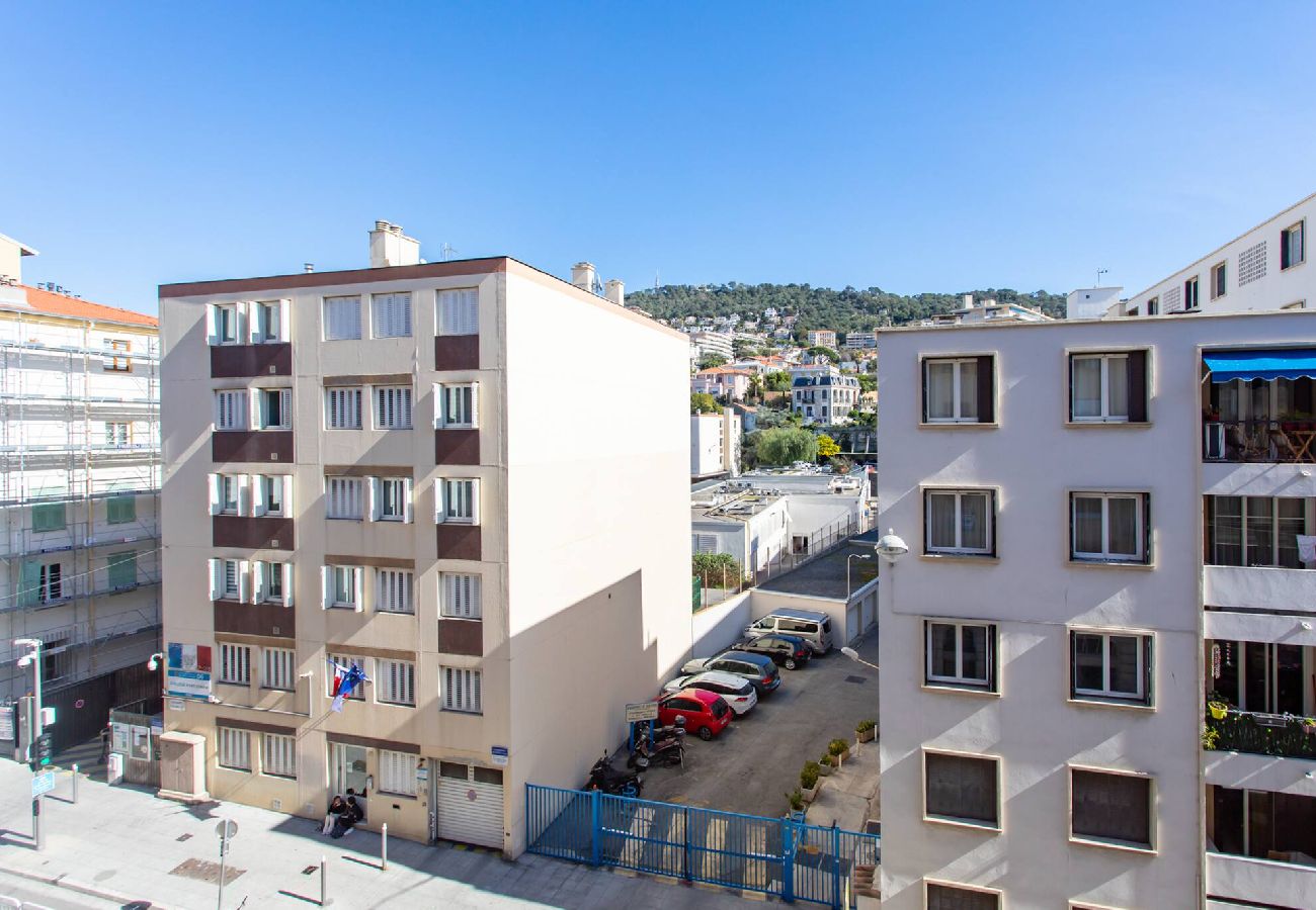 Apartment in Nice - L12 PILOTI