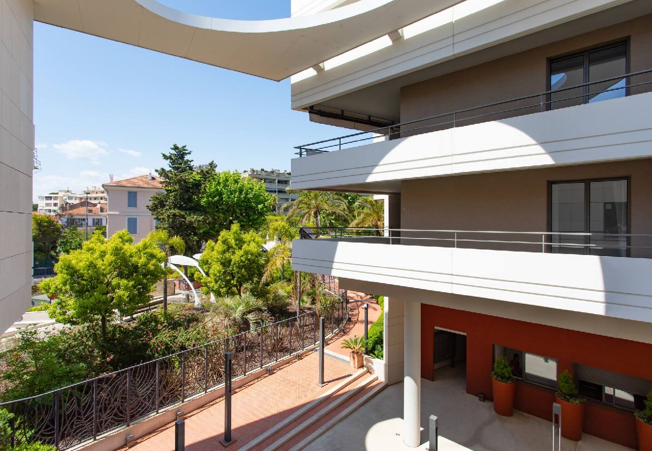 Residence in Cannes - C2 Lagarde