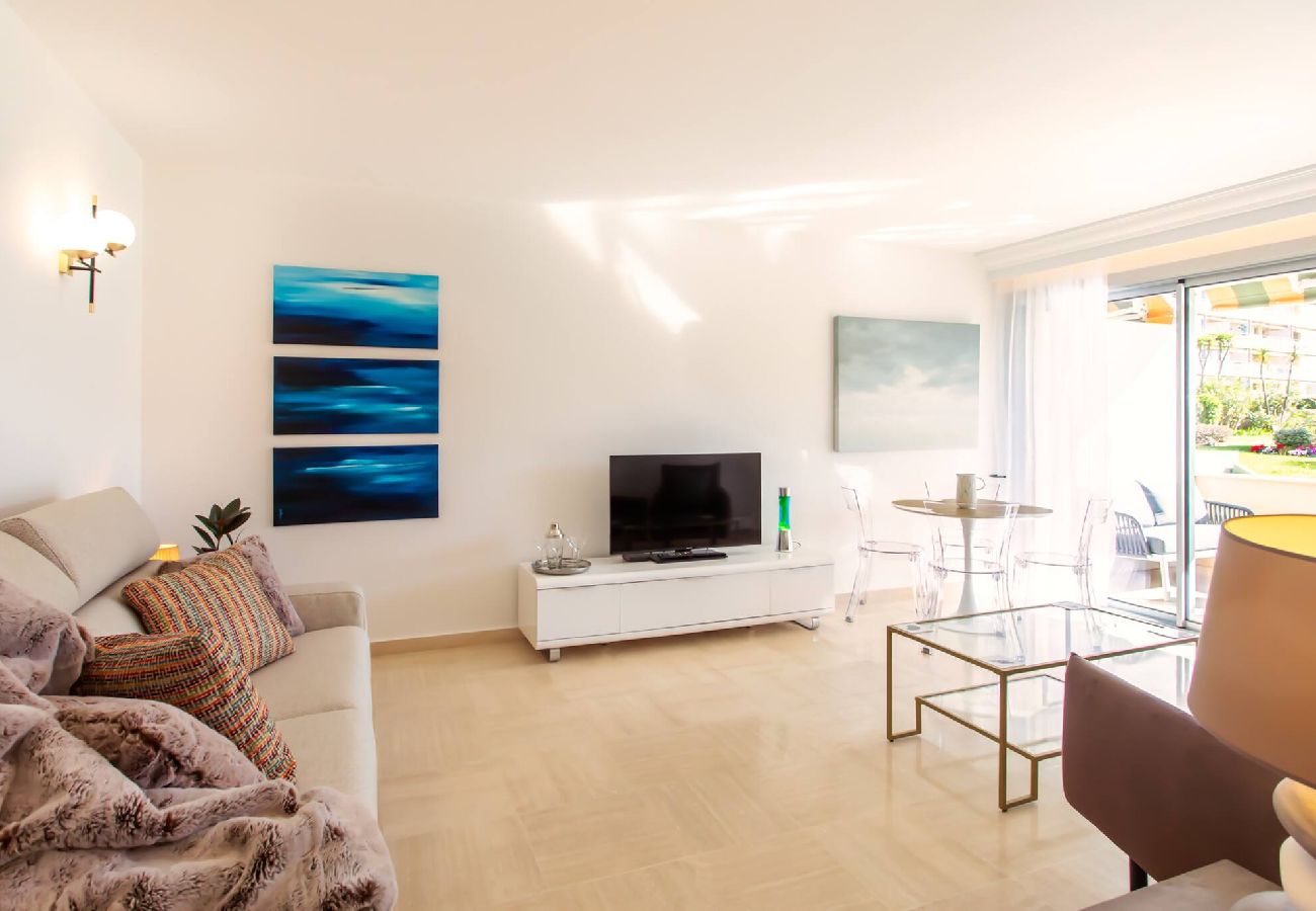 Residence in Cannes - C7 Taylor