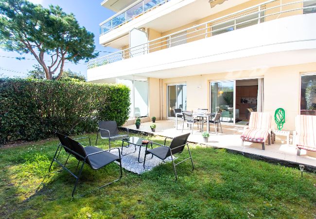 Residence in Antibes - A13 Dack