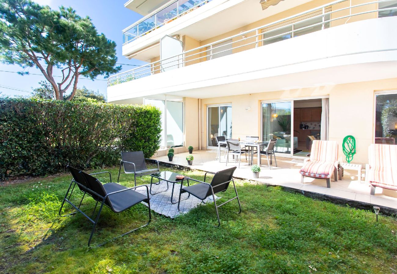 Residence in Antibes - A13 Dack