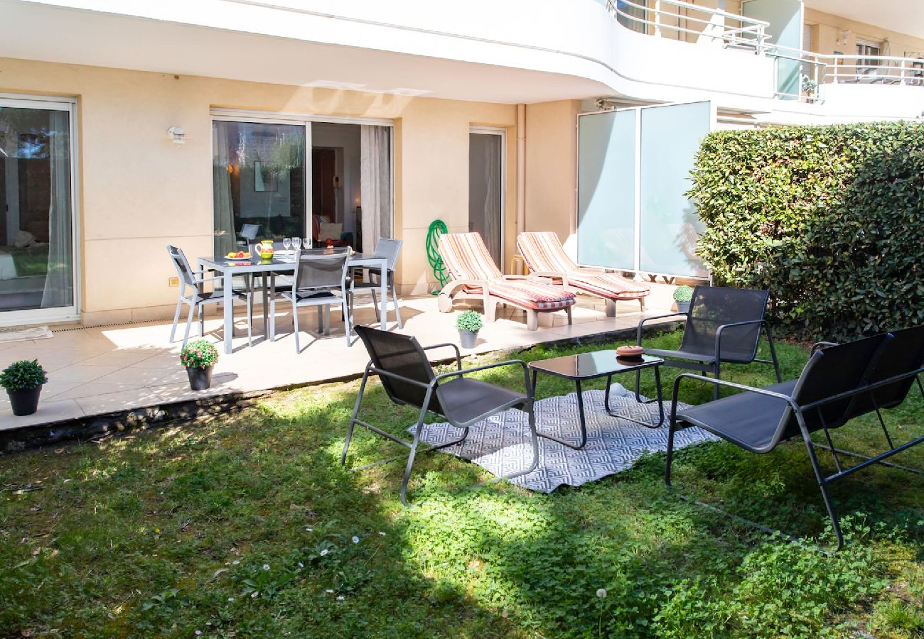 Residence in Antibes - A13 Dack