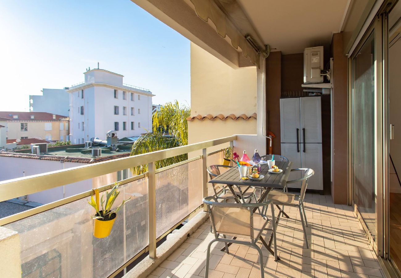 Apartment in Antibes - A10 Destefanis