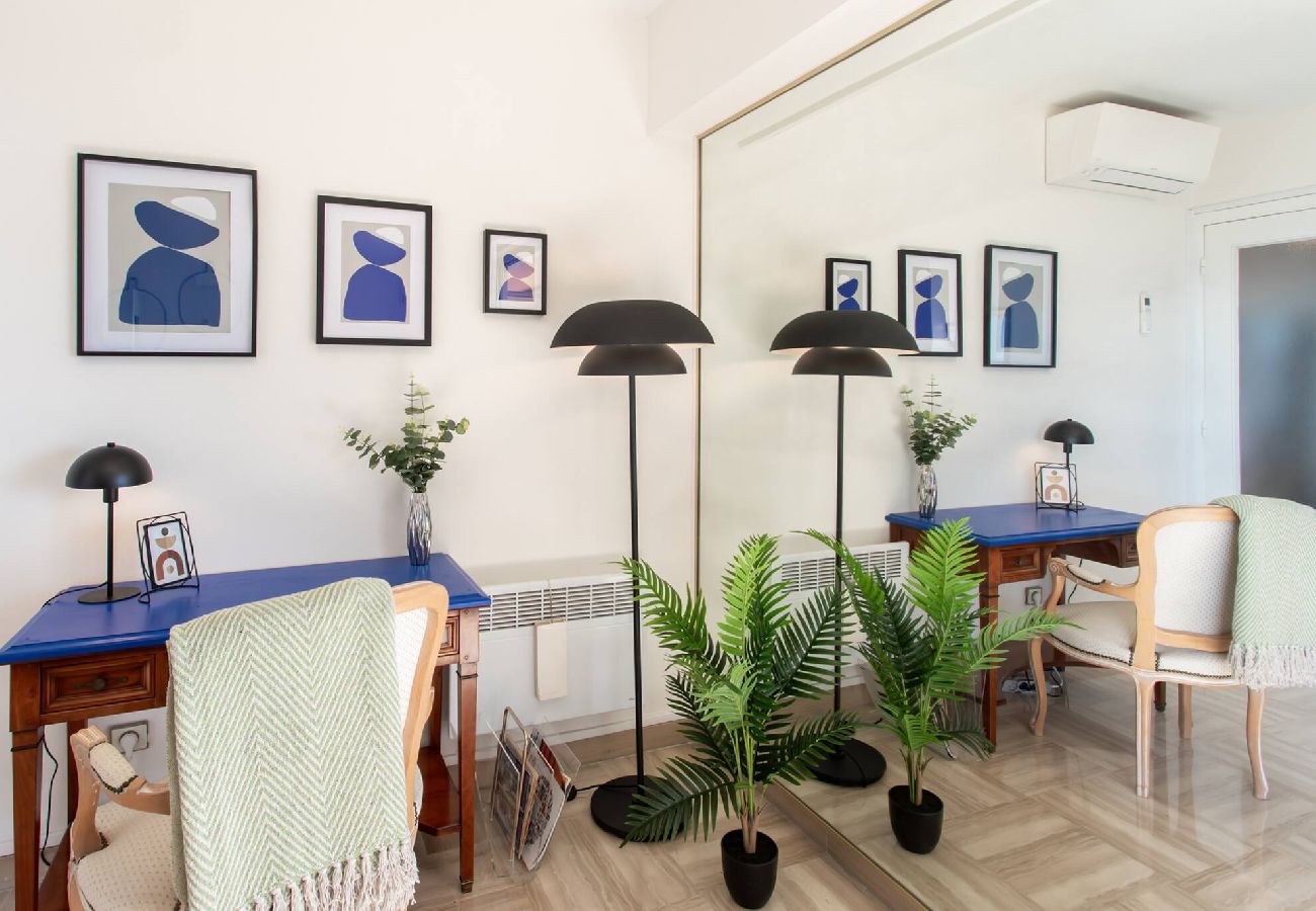 Apartment in Nice - L11 Suite Rozental