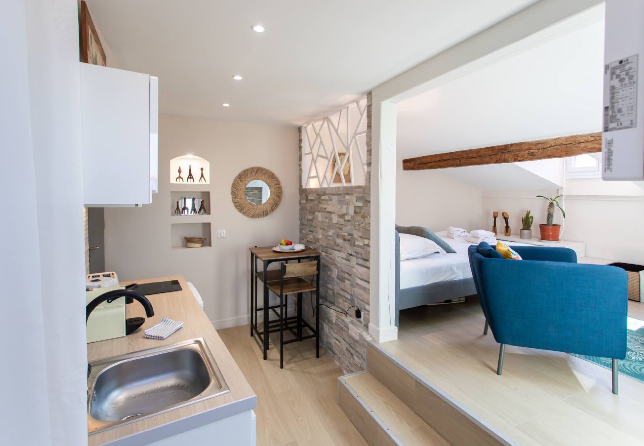 Apartment in Nice - #49 Studio Théry
