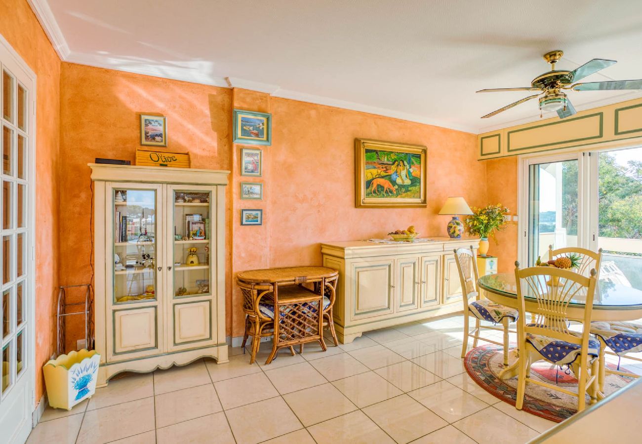 Apartment in Antibes - A6 Karpoff