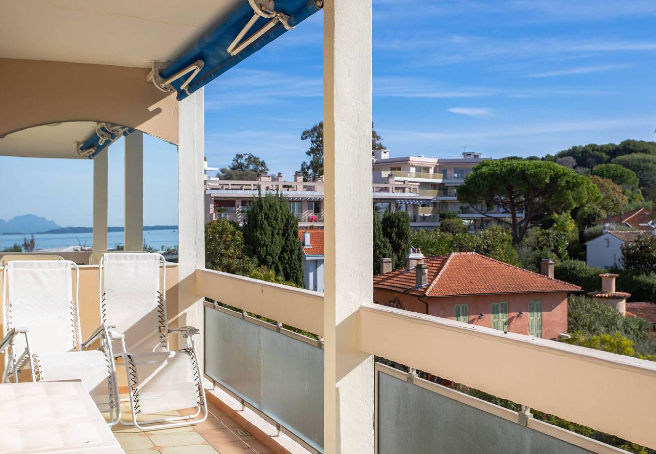 Apartment in Antibes - A6 Karpoff