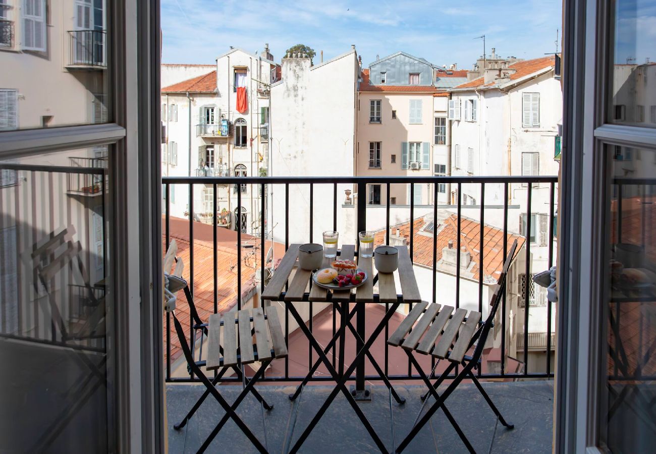 Studio in Nice - BM12 Studio du Lycée