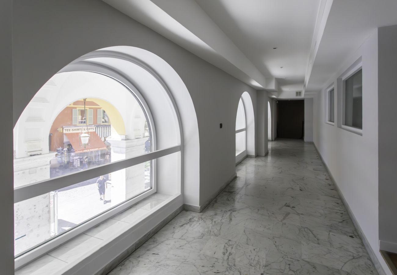 Apartment in Nice - #38 2 Place Massena