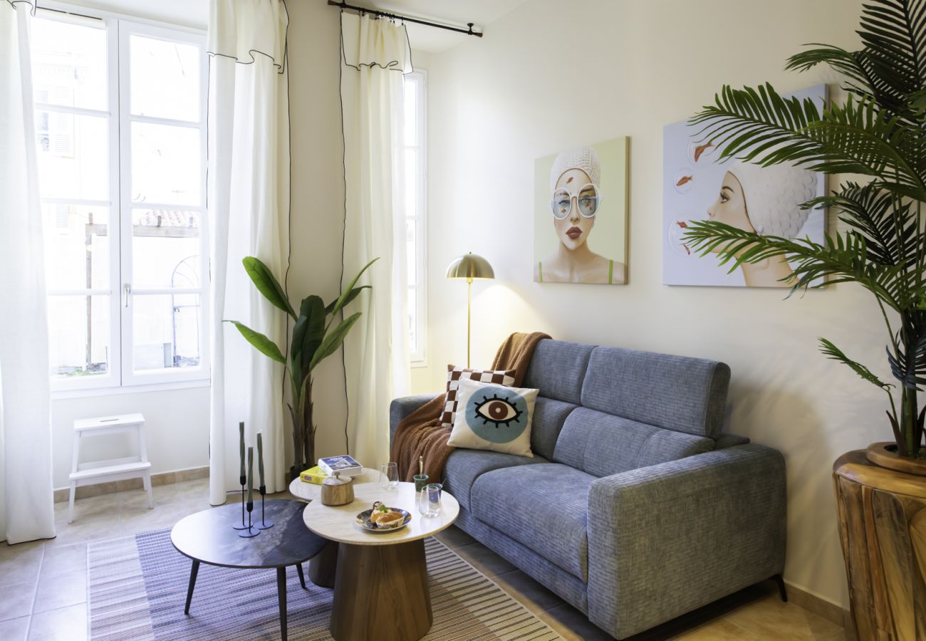 Apartment in Nice - #38 2 Place Massena