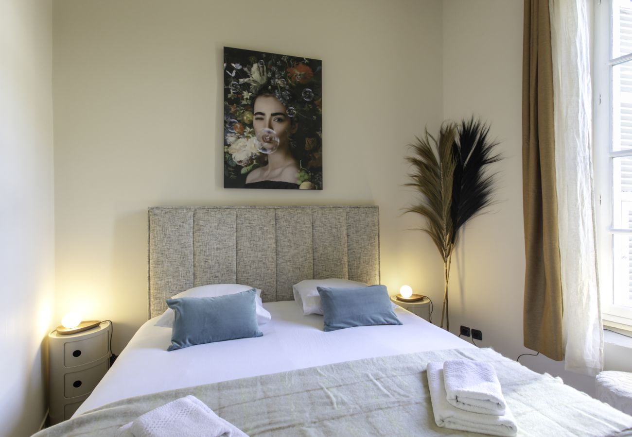 Apartment in Nice - #38 2 Place Massena