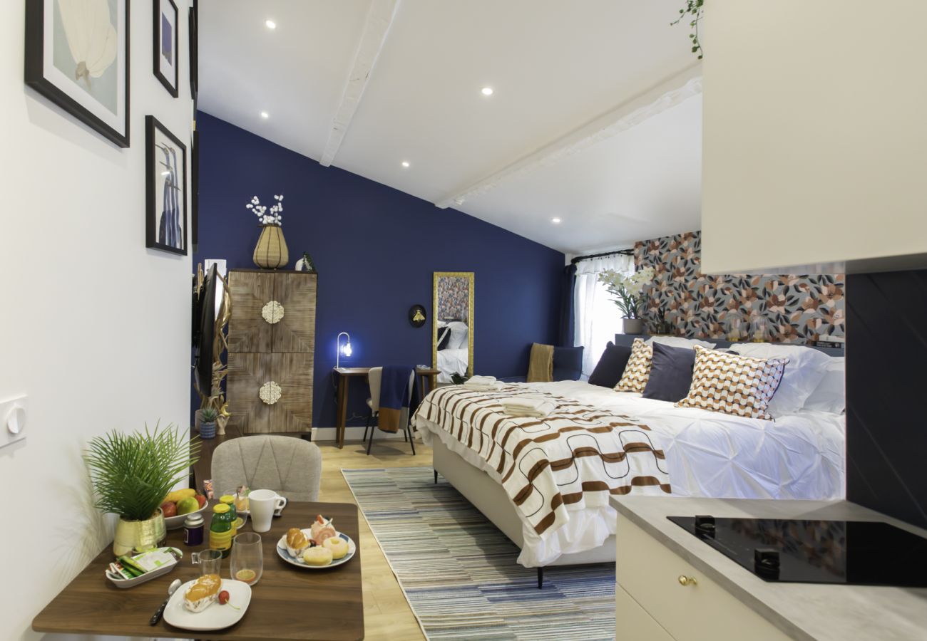 Studio in Cannes - C1 Studio Suquet