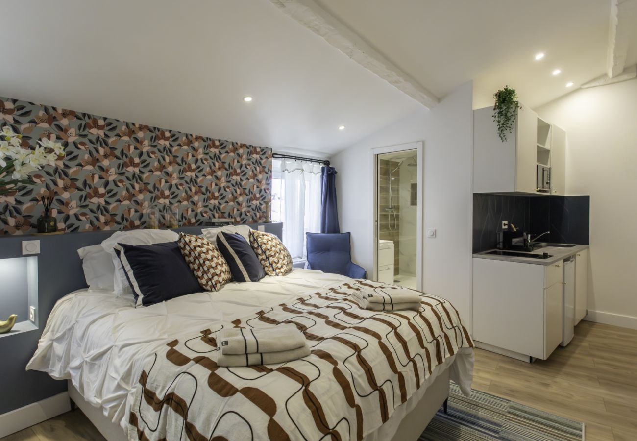 Studio in Cannes - C1 Studio Suquet