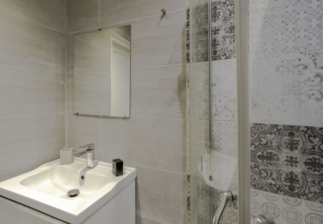 Apartment in Antibes - A7 Aguillon