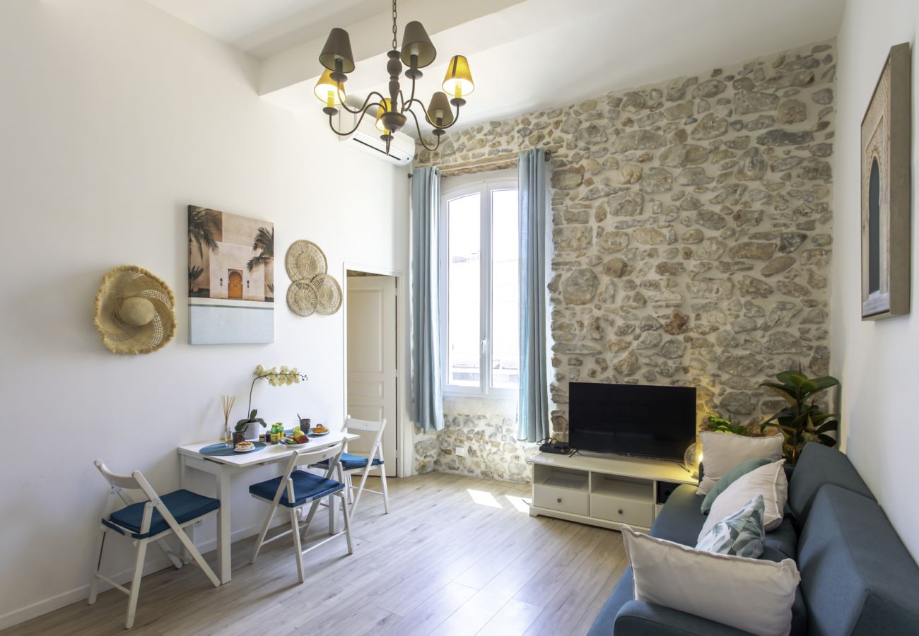Apartment in Antibes - A7 Aguillon