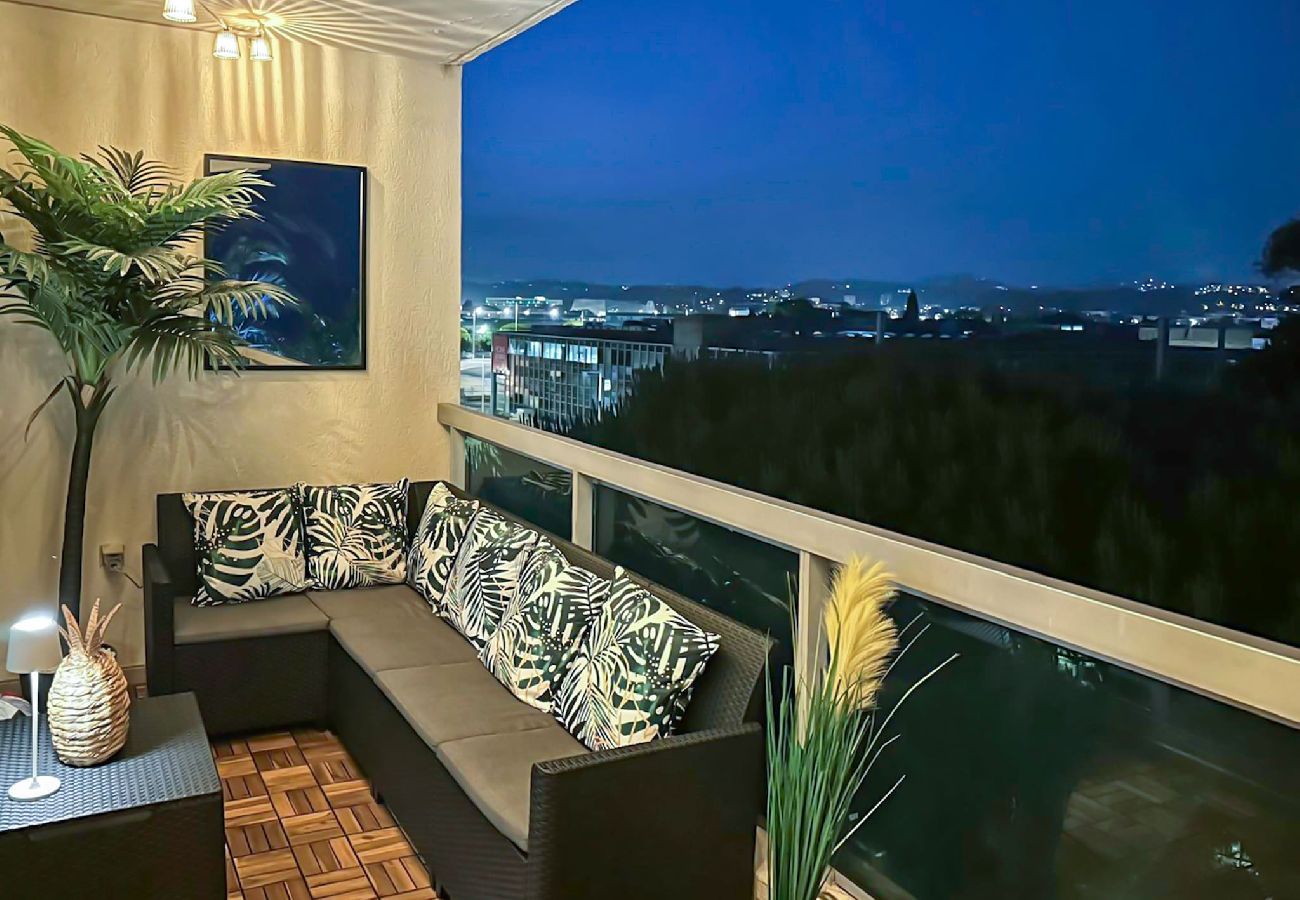 Residence a Cannes - C3 Sebrek