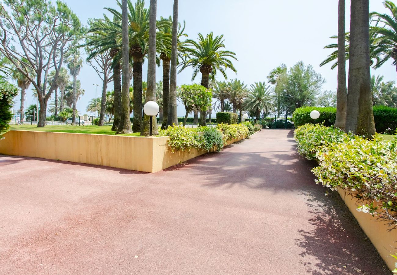 Residence a Cannes - C3 Sebrek