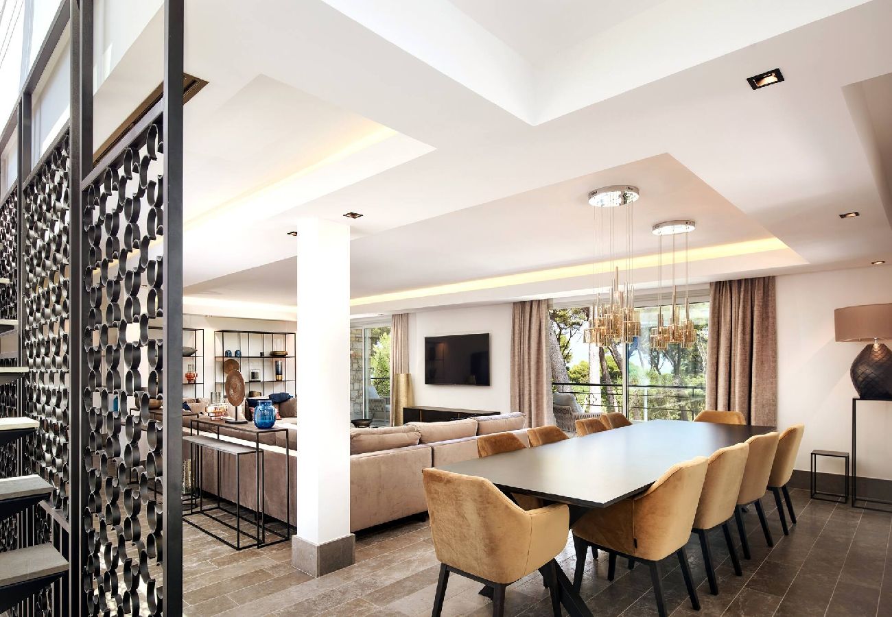 Villa a Antibes - A11 Villa VanCleef
