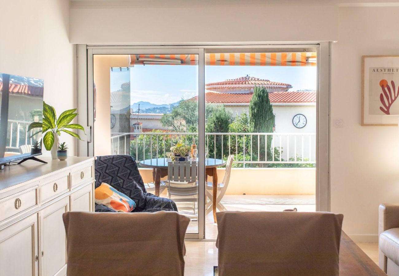Residence a Antibes - A3 Mont Joyeux