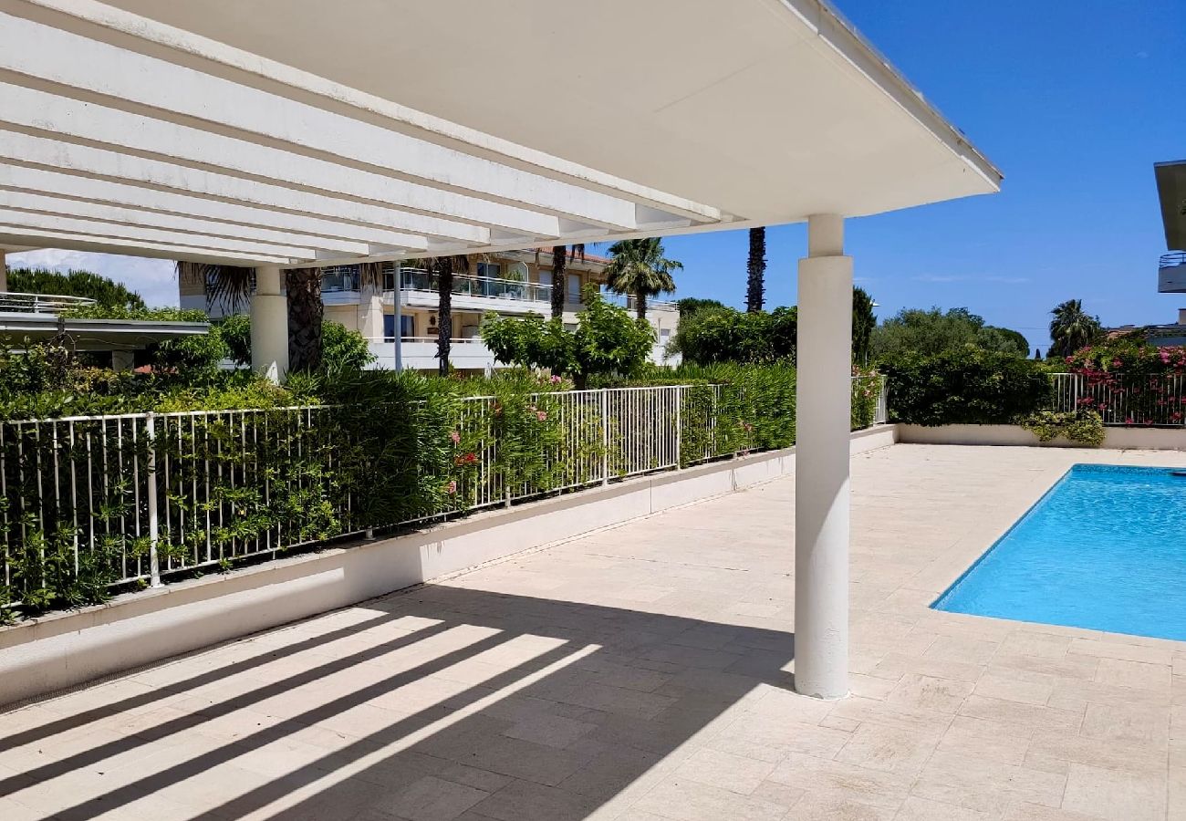 Residence a Antibes - A13 Dack
