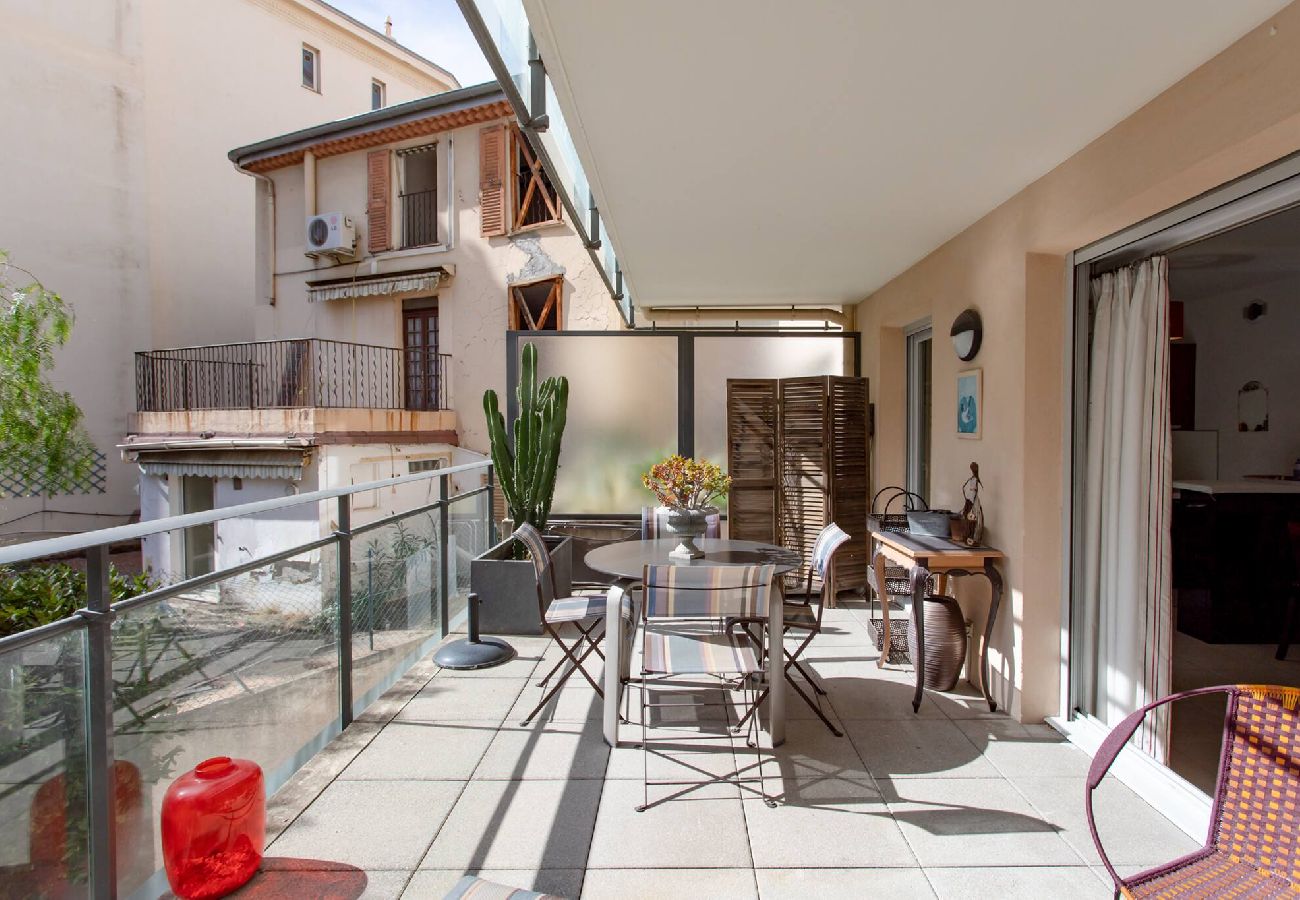 Studio a Nice - L18 Del Giudice