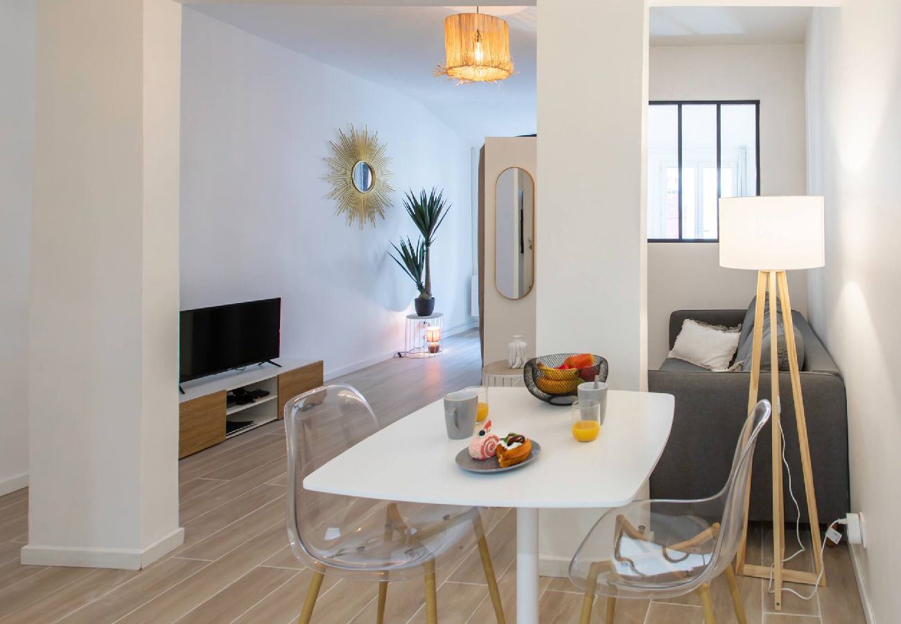 Appartement à Nice - #16 F1 Saleya