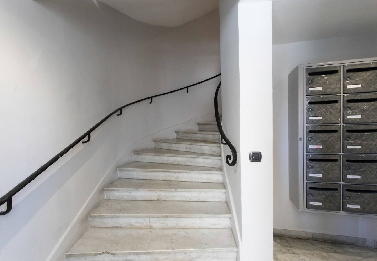 Appartement à Nice - #56 2P Massena