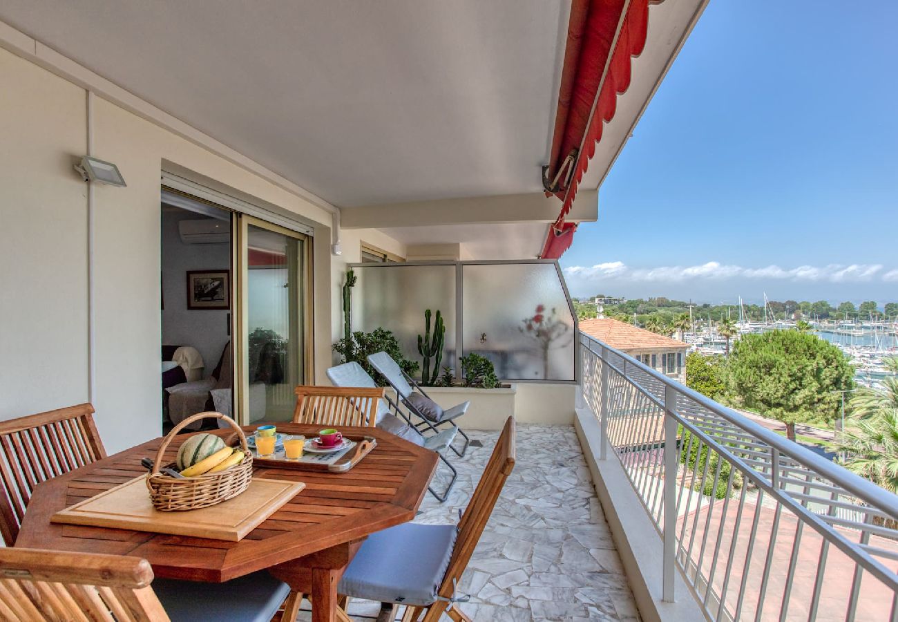 Appartement à Antibes - A2 Gryner
