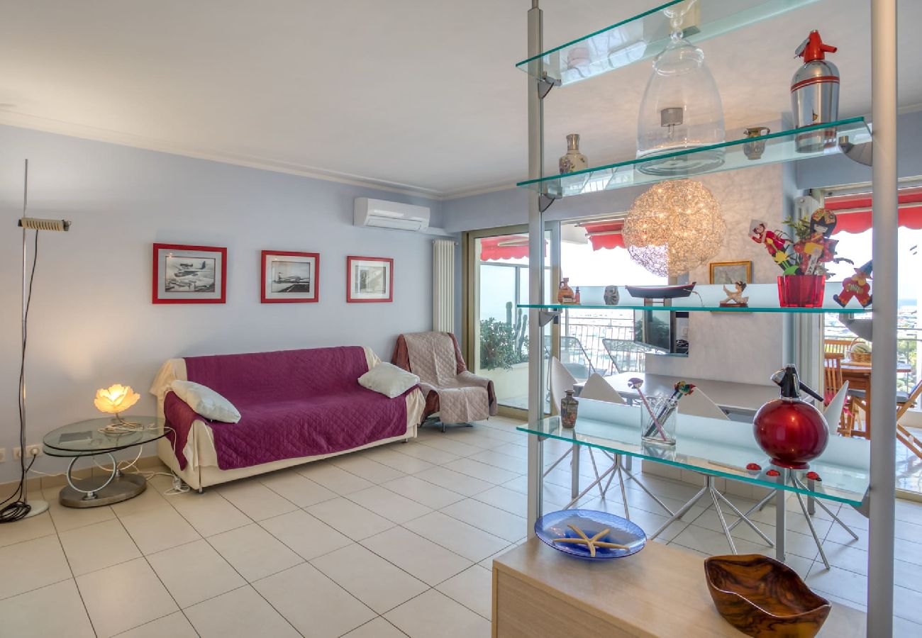 Appartement à Antibes - A2 Gryner